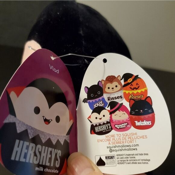 Squishmallows, Hershey's Vlad the Vampire - Picture 7 of 9